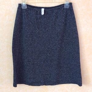 2️⃣ for 🔟 Suzy Shier houndstooth pencil skirt